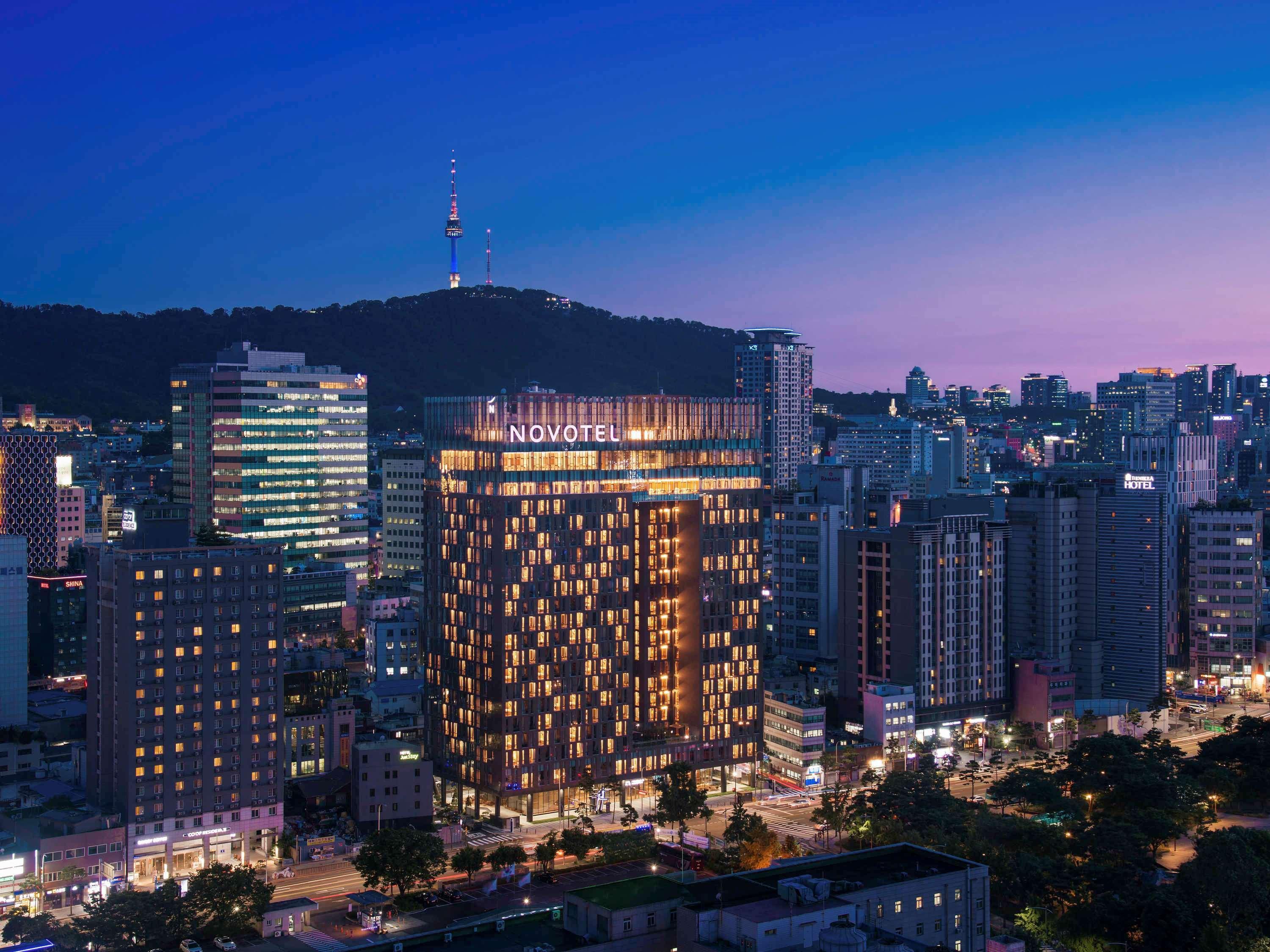 Novotel Ambassador Seoul Dongdaemun Hotels & Residences Exterior photo